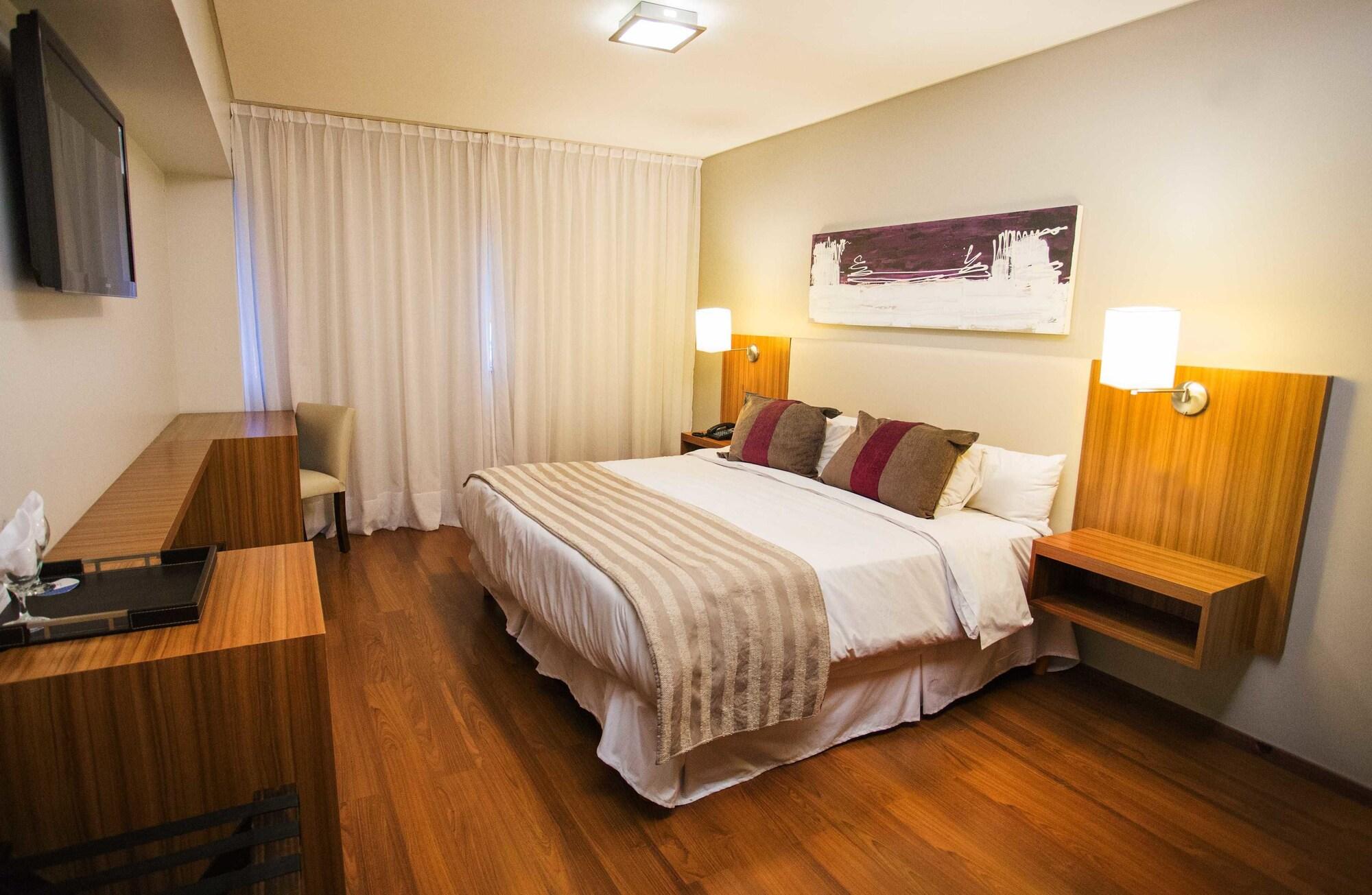 Hotel Bicentenario Suites & Spa San Miguel de Tucumán 외부 사진